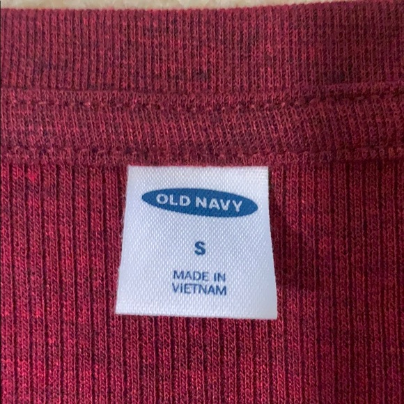 Old navy red button up - Picture 3 of 3
